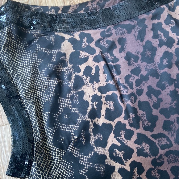 S Guess by Marciano shift dress - Picture 2 of 6